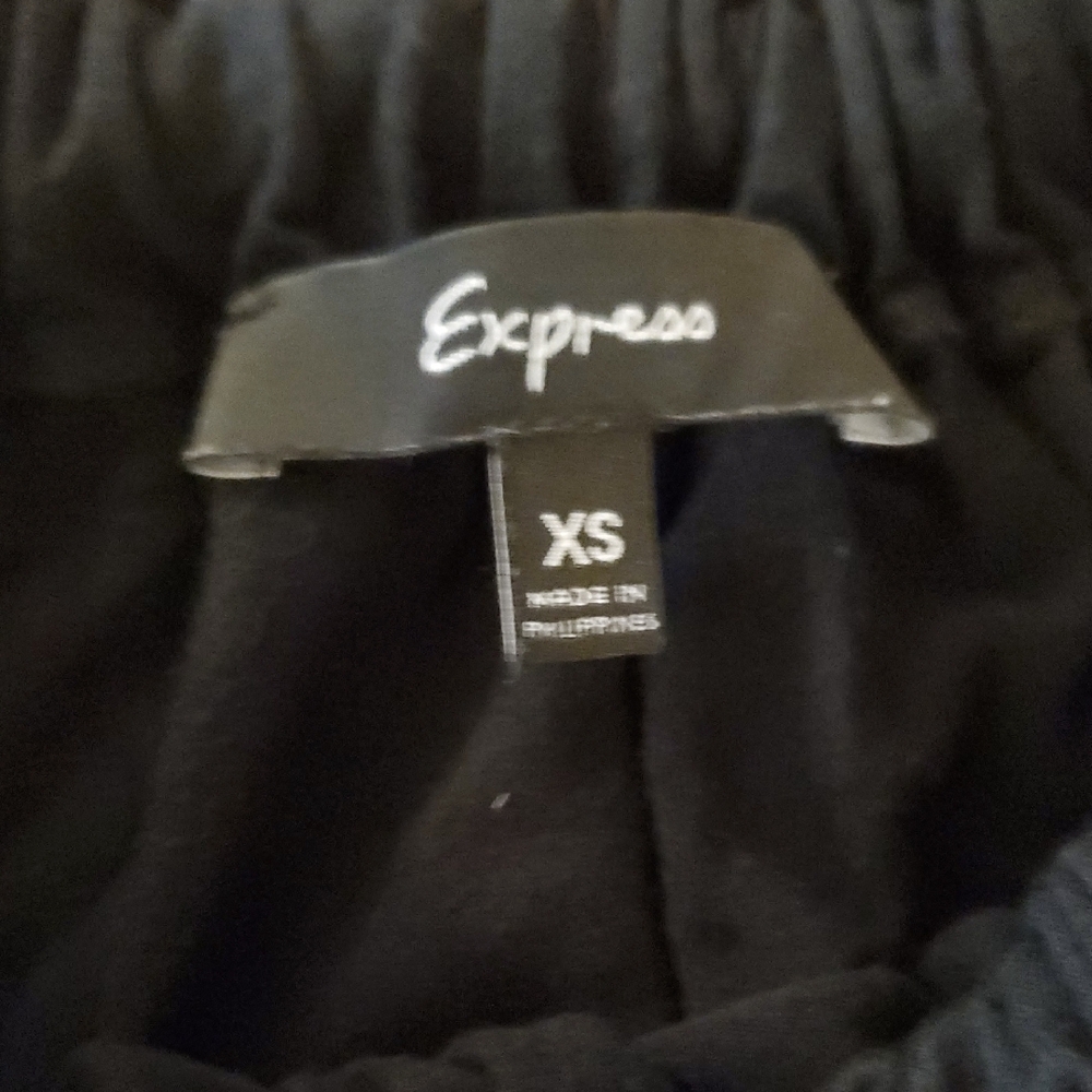 Express Black Sleeveless Tank Top - Picture 3 of 4